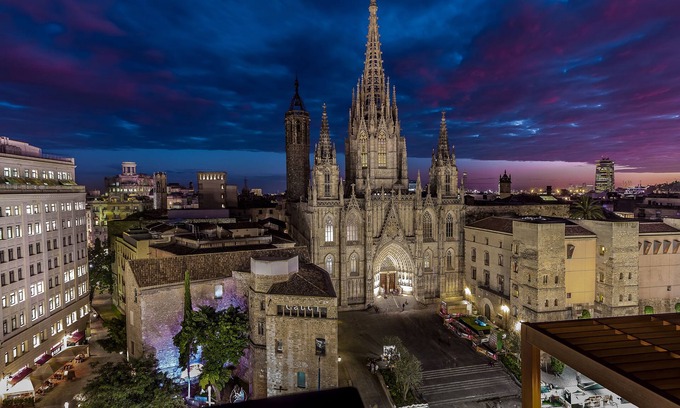 Barrio Gótico Hotel | Lamaro Hotel