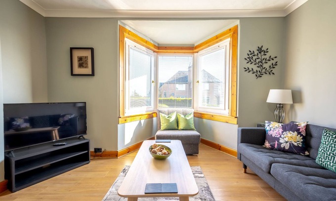 St. Andrews Chalet De Esquí | Lamond Drive House | Parking