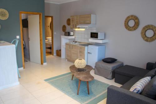 Thasos Town Hotel | Lamprini's Deluxe Studios