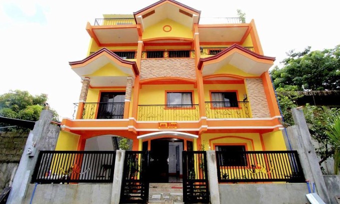 Coron Town Proper Cama Y Desayuno | Lan Bless Pension House