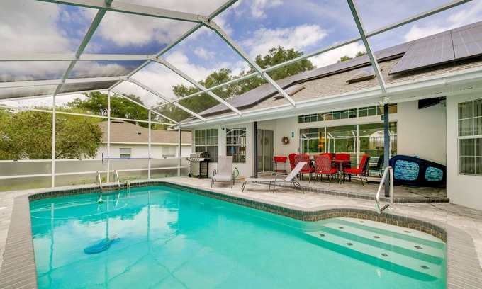 Dunnellon Casa | Lanai & Grill: Sunny Home Near Rainbow Springs!