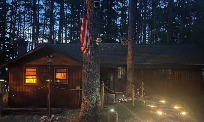 Land O Lakes Cabina | Land O' Lakes Cozy Cabin on Little Portage Lake Amazing Views! w/Screen Porch.