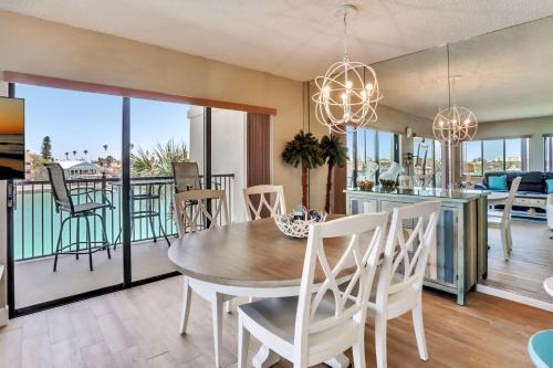Sunset Beach Casa | Land's End 3-301 Bay Front - Premier