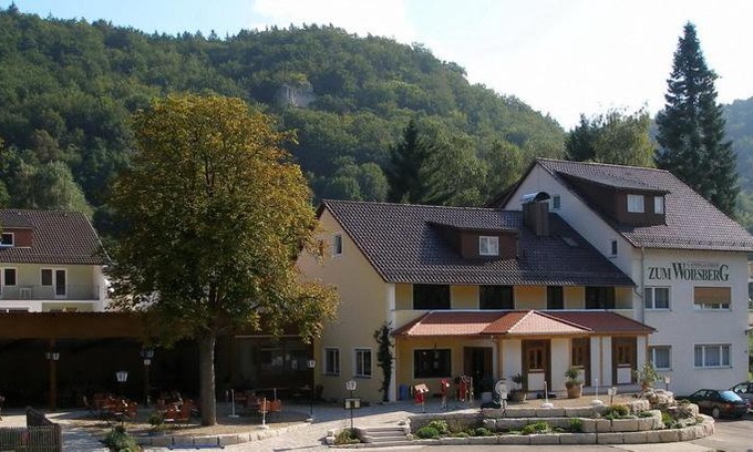 Dietfurt Casa | Landgasthof Zum Wolfsberg