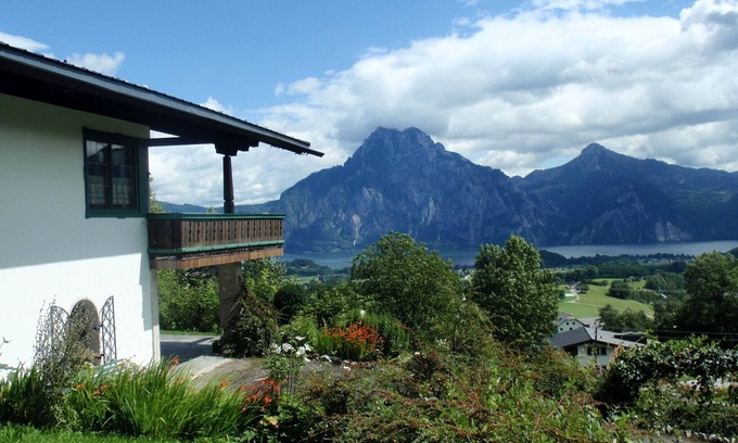 Altmuenster Casa | Acogedora casa de campo con una vista fantástica del lago Traunsee y la cordillera