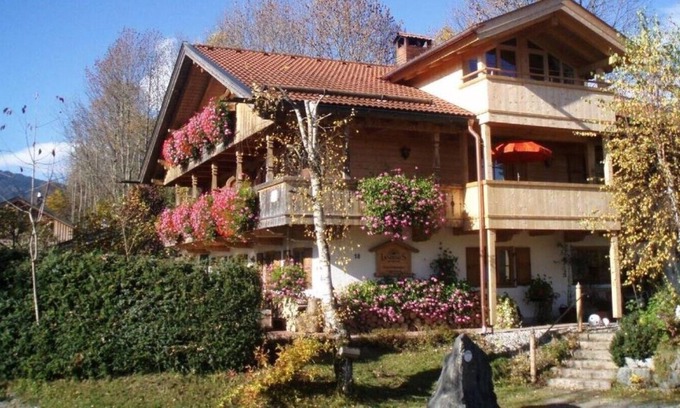 Lenggries Apartamento | Landhaus am Arzbach 4 ****