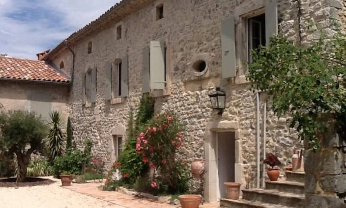 Bouquet Otro | Landhaus bei Uzès - in Einem Ruhigen Dorf im Bauernhausstil
