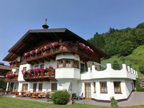 Alpendorf Apartamento | Landhaus Gruber Sommer