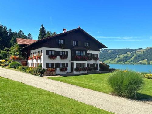 Immenstadt im Allgaeu Apartamento | Landhaus Sinz über'm See