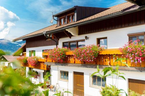 Schollang Hotel | Landhaus Stoß
