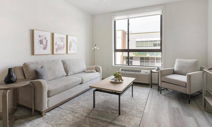 Carteret Apartamento | Landing | Spectacular 1BD, Rooftop Lounge