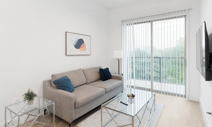 Denton Apartamento | Landing | Amazing 1BD, Gym