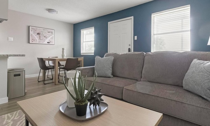 Southside Apartamento | Landing | Amazing 1BD, Pool, Gym
