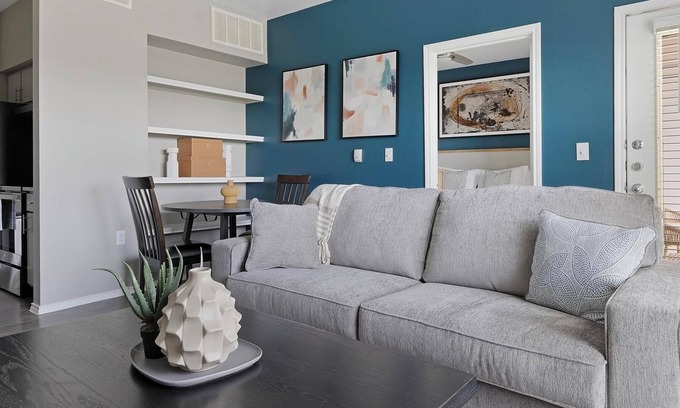 Royal Ridge Apartamento | Landing | Amazing 1BD, Clubhouse, Gym