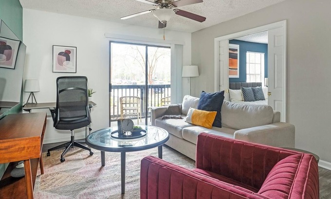 Southside Apartamento | Landing | Amazing 2BD, Tennis Court, Pool