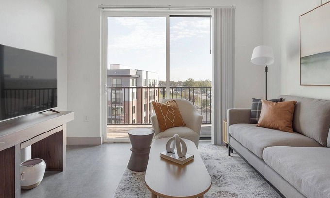 Richmond Apartamento | Landing | Spectacular 2BD, Gym, Clubhouse