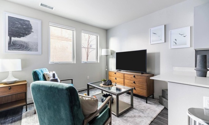 Reno/Tahoe Airport Apartamento | Landing at Emory at RED - Studio in Reno