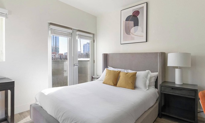 Pearl District Apartamento | Landing | Stunning Studio, Courtyard, Gym