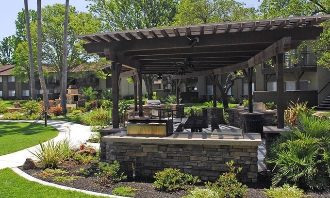 Fair Oaks Apartamento | Landing at 98Hundred - 2 Bedrooms in Downtown Fair Oaks