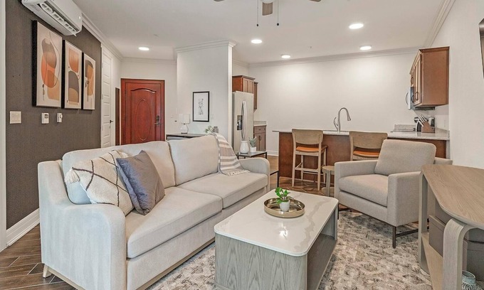Overland Park Apartamento | Landing at Carson Street Towers - 1 Bedroom in ...