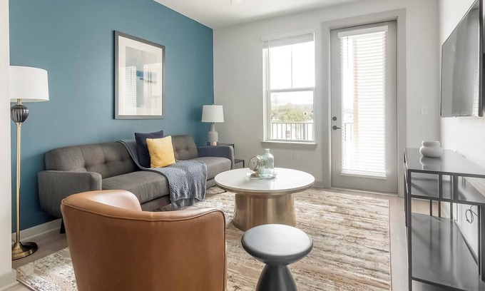 Springfield Apartamento | Landing at Corner on Main - 1 Bedroom in Spring...