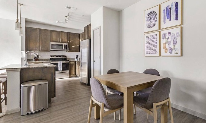 Forney Apartamento | Landing at Emerson at Forney Marketplace - 2 Bedrooms in Downtown Forney