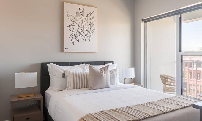 Compton Heights Apartamento | Landing at Grand Flats - 1 Bedroom in Compton Heights