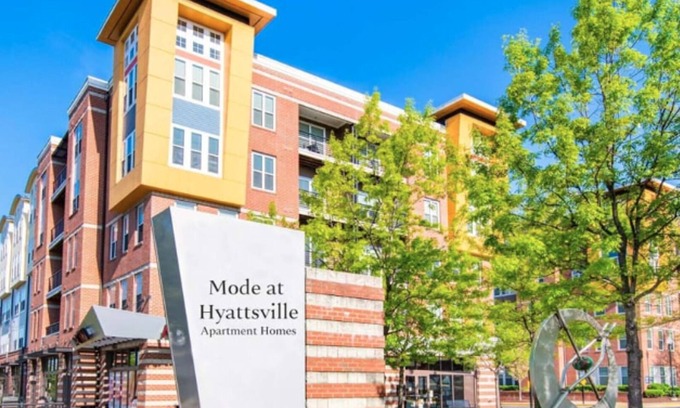 Chillum Apartamento | Landing at Mode at Hyattsville - Studio in Hyat...
