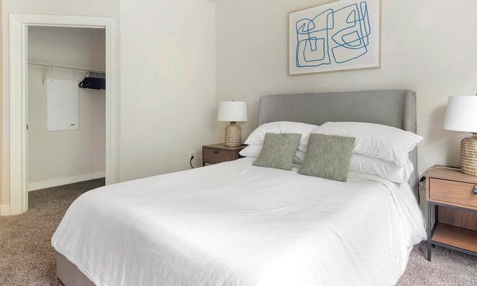 Chillum Apartamento | Landing at Mode at Hyattsville - 1 Bedroom in H.