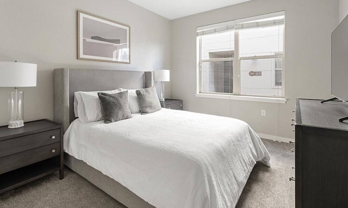 Louisville Apartamento | Landing at North Main at Steel Ranch - 1 Bedroom in Downtown Louisville