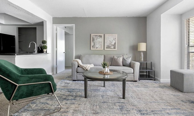 Winston - Salem Apartamento | Landing at Northcliffe Forest - 2 Bedrooms in N.