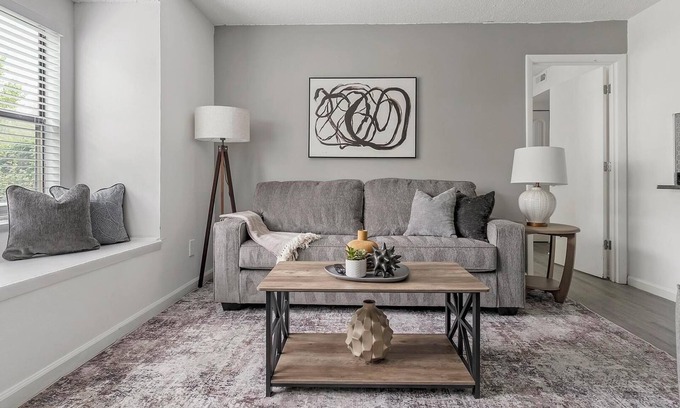 Winston - Salem Apartamento | Landing at Northcliffe Forest - 2 Bedrooms in N.