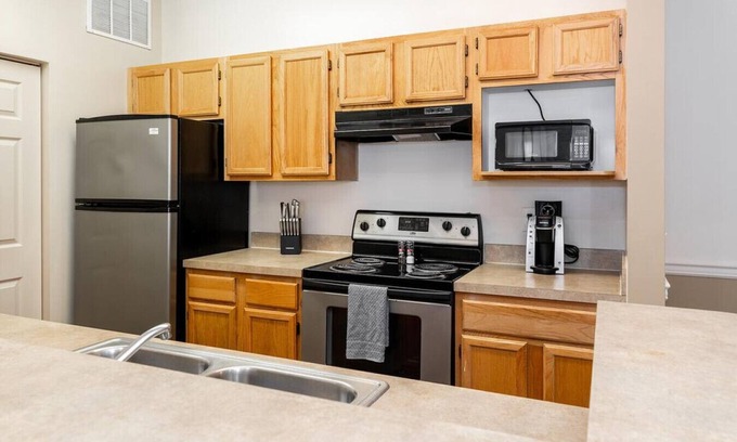 Jacksonville Apartamento | Landing at Oaks at Normandy - 3 Bedrooms in Rolling Hills