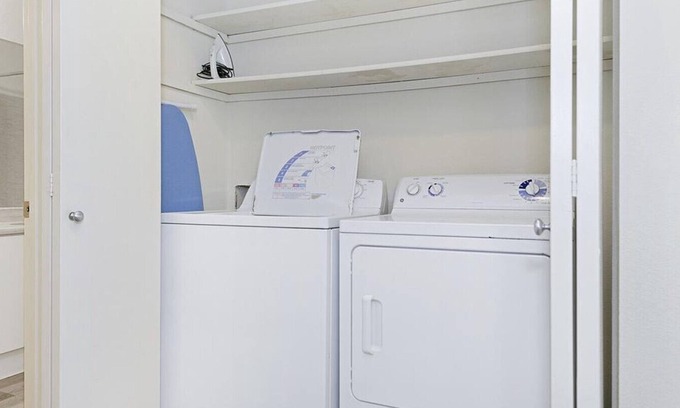 Kent Apartamento | Landing at Signature Pointe - 1 Bedroom in Downtown Kent