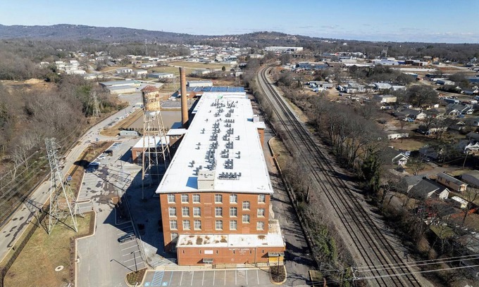 Greenville Apartamento | Landing at The American Spinning Mill - 2 Bedro...