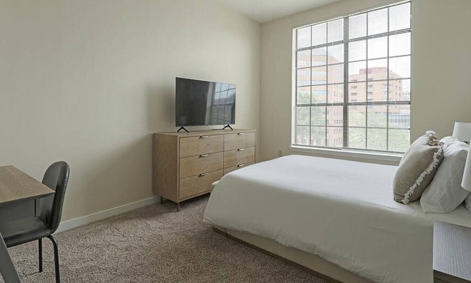 New Pathways Apartamento | Landing at The Bristol on Union - 1 Bedroom in New Pathways
