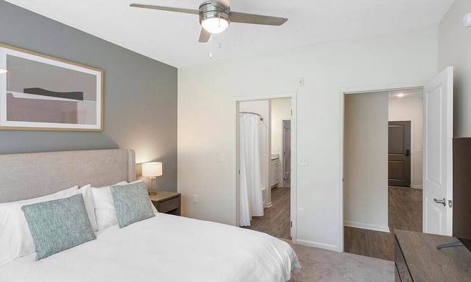 Downtown Omaha Apartamento | Landing at The Duke of Omaha Apartments - 1 Bedroom in Dodge Street Corridor