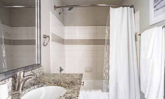 Fort Worth Apartamento | Landing at The Heights of Cityview - 1 Bedroom in Downtown Fort Worth
