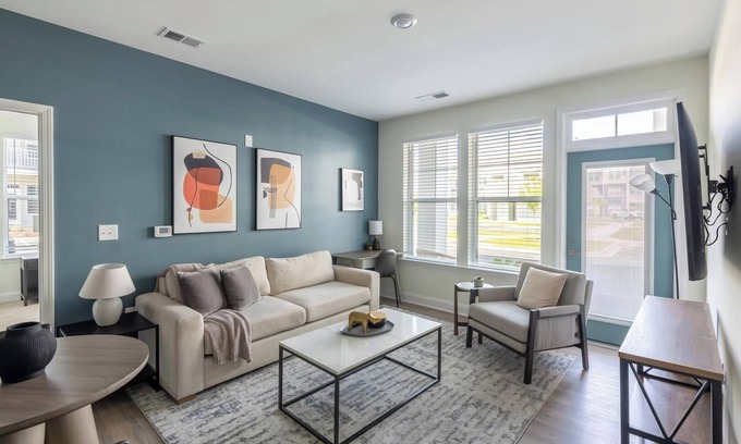Wilmington Apartamento | Landing at The Parker Leland - 2 Bedrooms in Do...