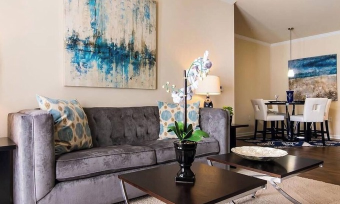 Wake Forest Apartamento | Landing at The Pointe at Heritage - 1 Bedroom in Downtown Wake Forest