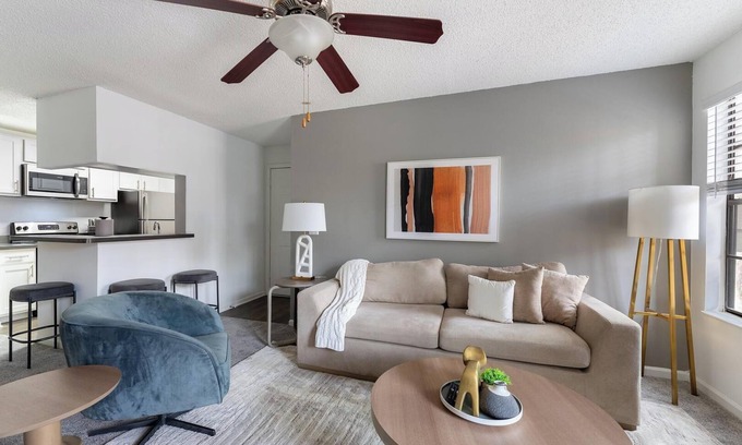 Sunbeam Apartamento | Landing at Timberwalk at Mandarin - 1 Bedroom i...