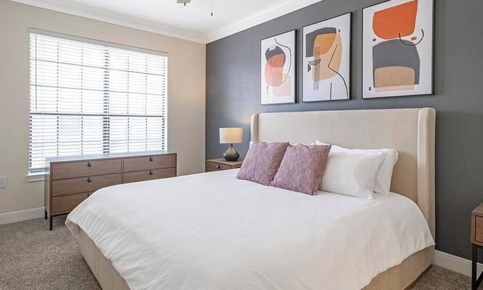 Energy Corridor Apartamento | Landing at Village on Memorial Townhomes - 2 Bedrooms in Energy Corridor