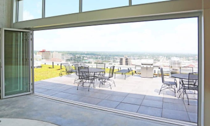 Downtown Omaha Apartamento | Landing at Wire - 1 Bedroom in Downtown