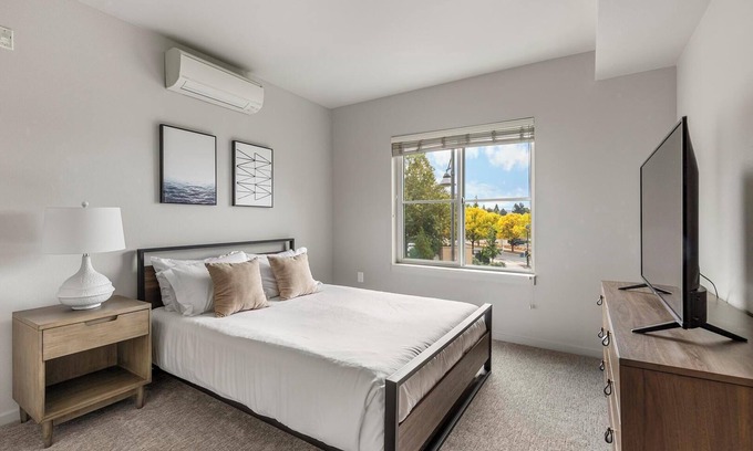 Hayden Island Apartamento | Landing | Beautiful 2BD, Clubhouse, Gym