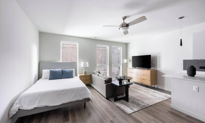 Reno/Tahoe Airport Apartamento | Landing at Emory at RED - Studio in Reno