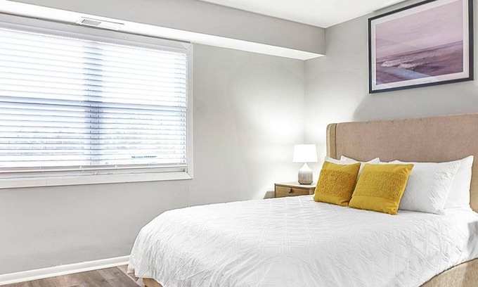 Indianapolis Apartamento | Landing | Chic 1BD, Courtyard, Gym
