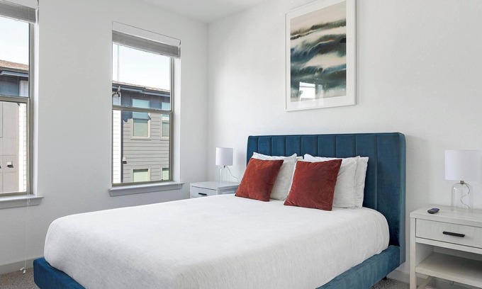 Dallas Apartamento | Landing | Chic 1BD, Pool, Clubhouse