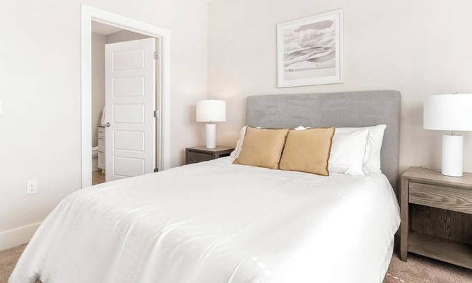 Southeast Orlando Apartamento | Landing | Stylish 1BD, Clubhouse, Gym