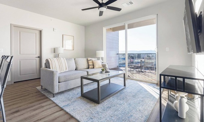 Littleton Apartamento | Landing | Modern 1BD, Gym, Clubhouse