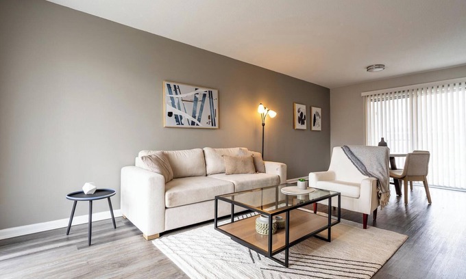 Indianapolis Apartamento | Landing | Modern 1BD, Pool
